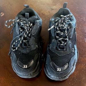 Good condition unisex kids Balenciaga